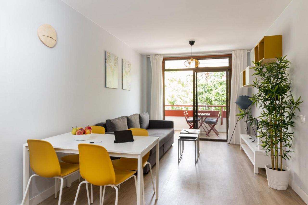 Homeforguest New Modern Apartment With Pool Арона Экстерьер фото