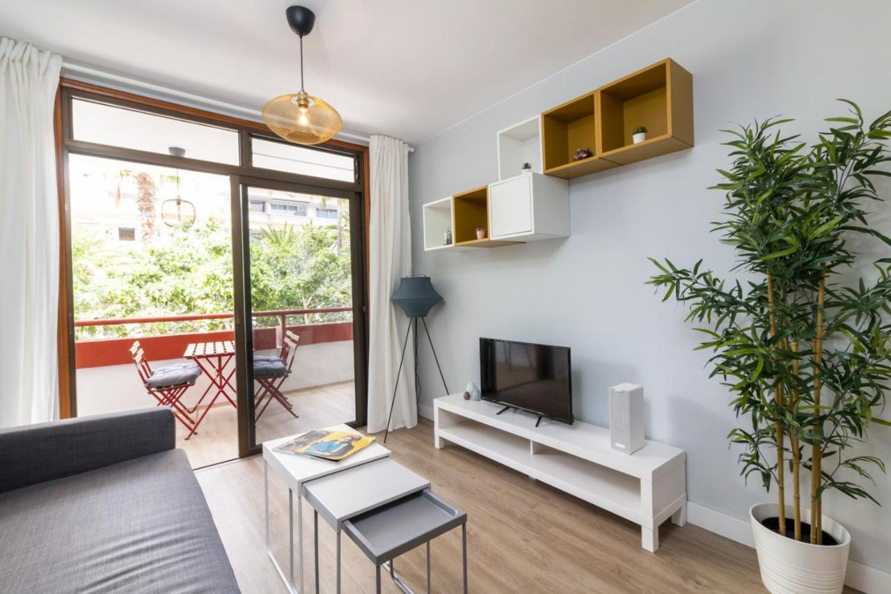 Homeforguest New Modern Apartment With Pool Арона Экстерьер фото