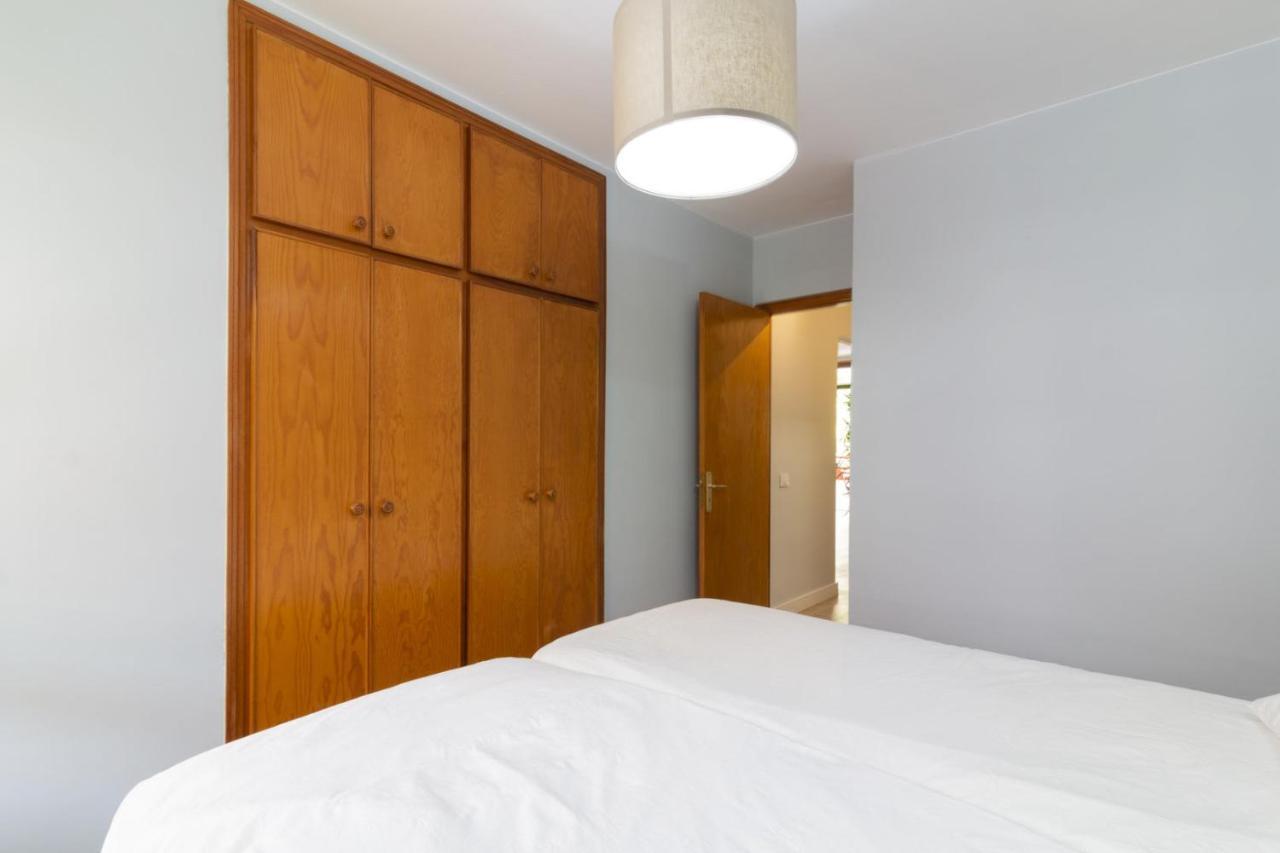 Homeforguest New Modern Apartment With Pool Арона Экстерьер фото